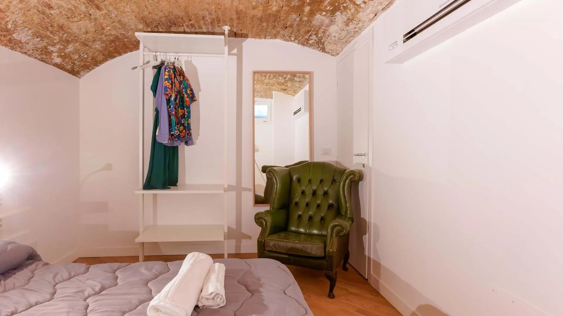 Residenza Santo Stefano Daire Bolonya İtalya